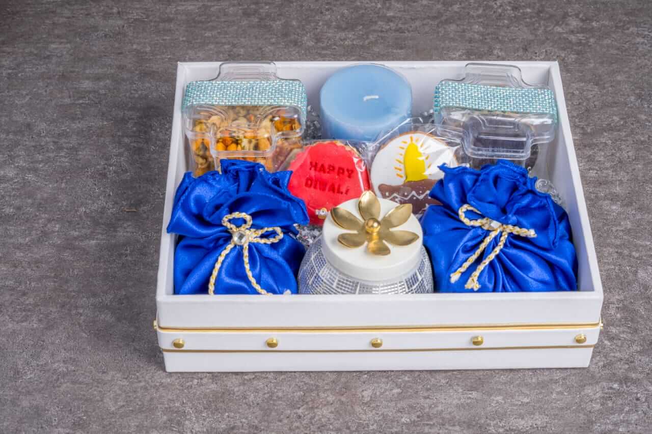 1633522229_Exclusive-Diwali-Gifts-For-Corporate-22-04